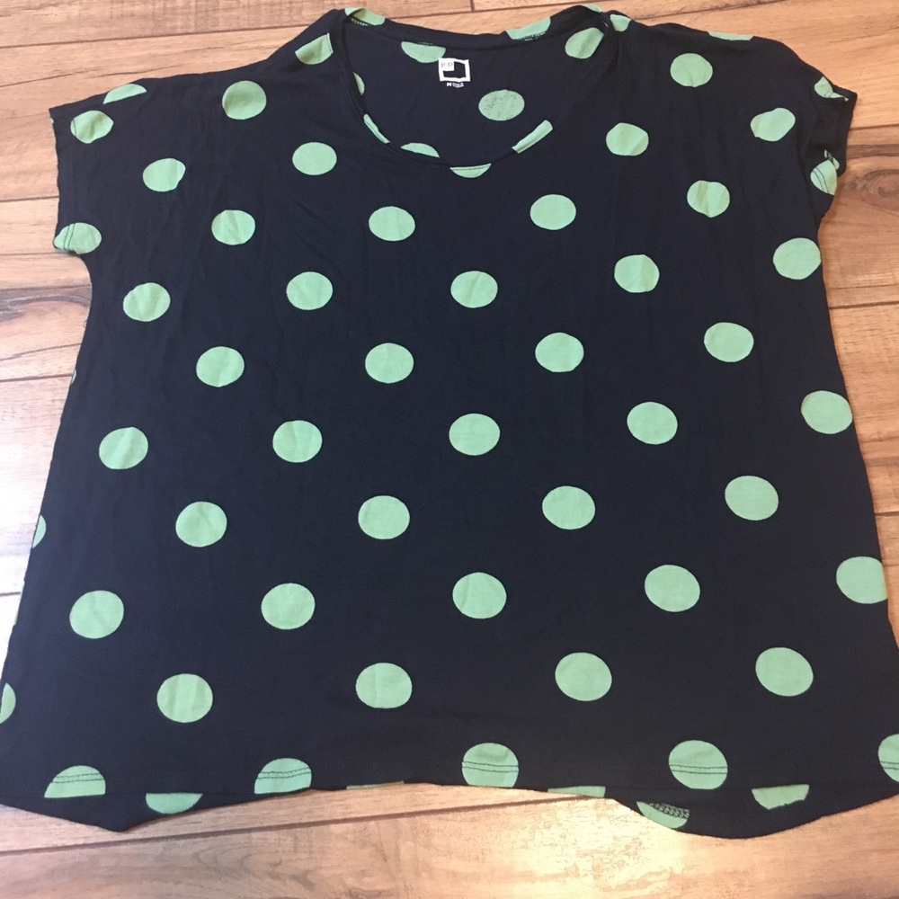 Women’s cute green polkadot tshirt